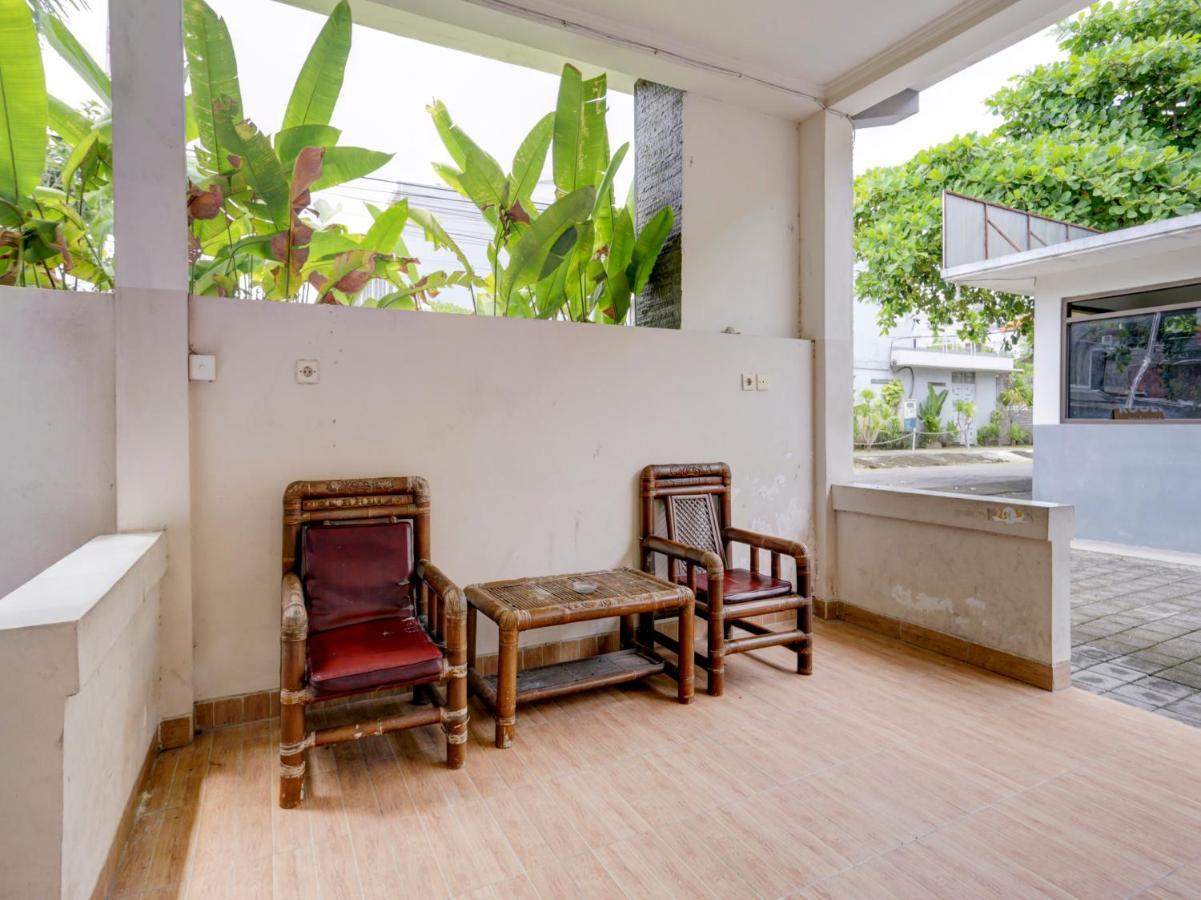 Oyo Flagship 90754 Alamanda Guesthouse Denpasar Dış mekan fotoğraf