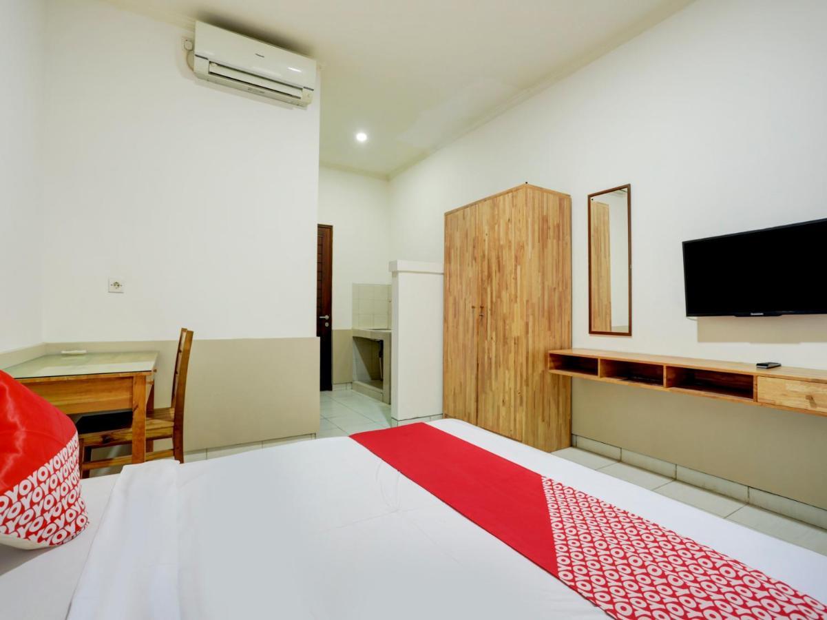 Oyo Flagship 90754 Alamanda Guesthouse Denpasar Dış mekan fotoğraf